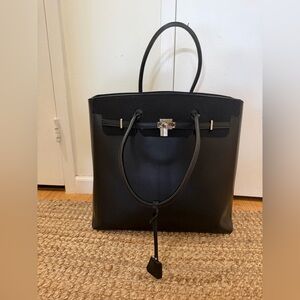 Elegant Black Tote Bag